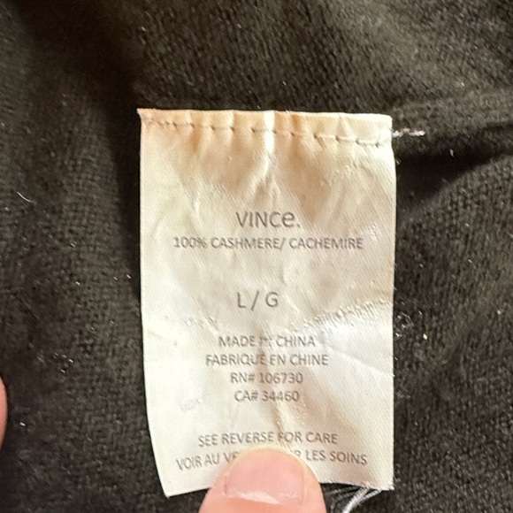 Cashmere Vince Green Crew Neck Sweater - Picture 5 of 5